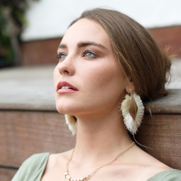 MODA ME COUTURE Jewelry - Tassel Earrings